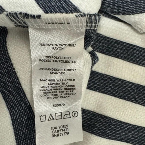 Ann Taylor Factory Top - Picture 4 of 4